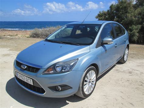 ford focus 1 6 titanium.